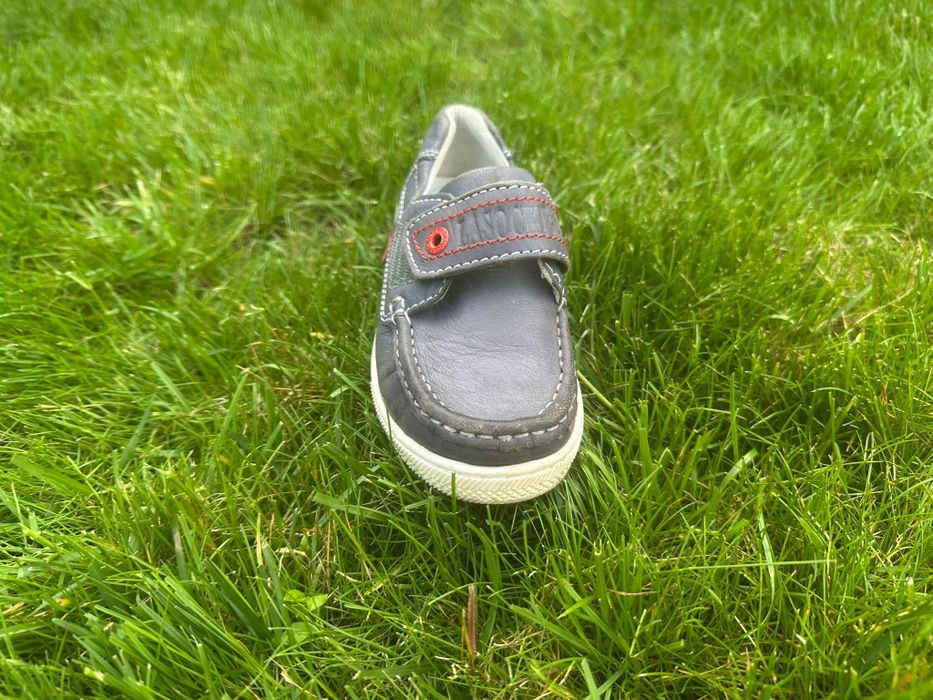 Buty firmy Lasocki. Rozmiar 30 wkładka  19 cm.