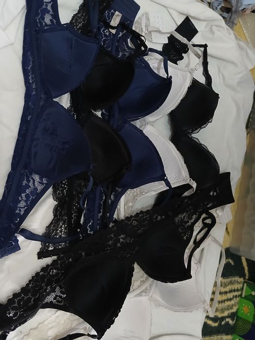 Lote de sutiãs de renda