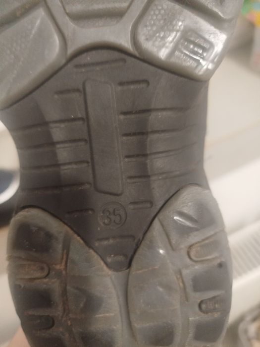 Зимові чоботи на хлопчика