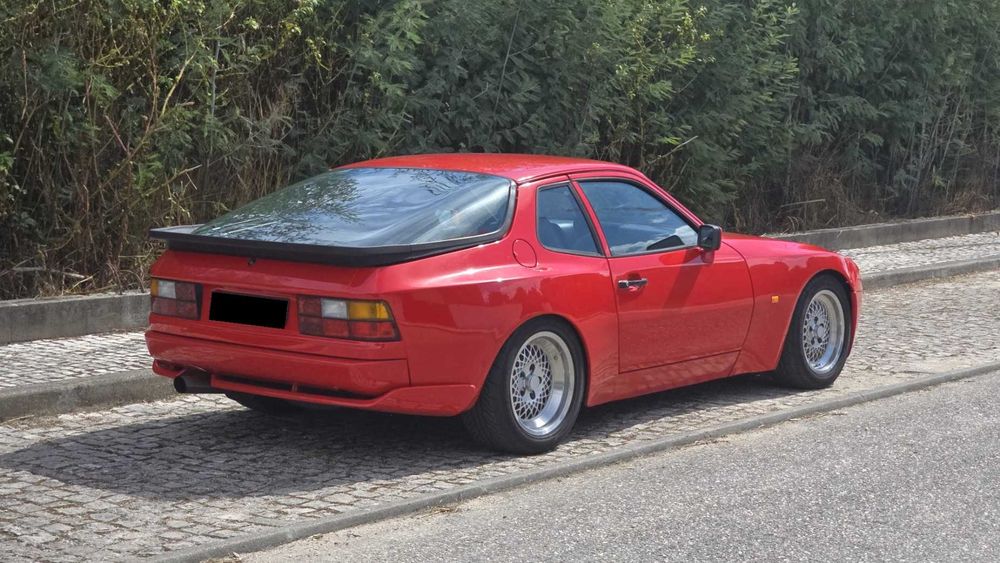 Porsche 944 2.5cc