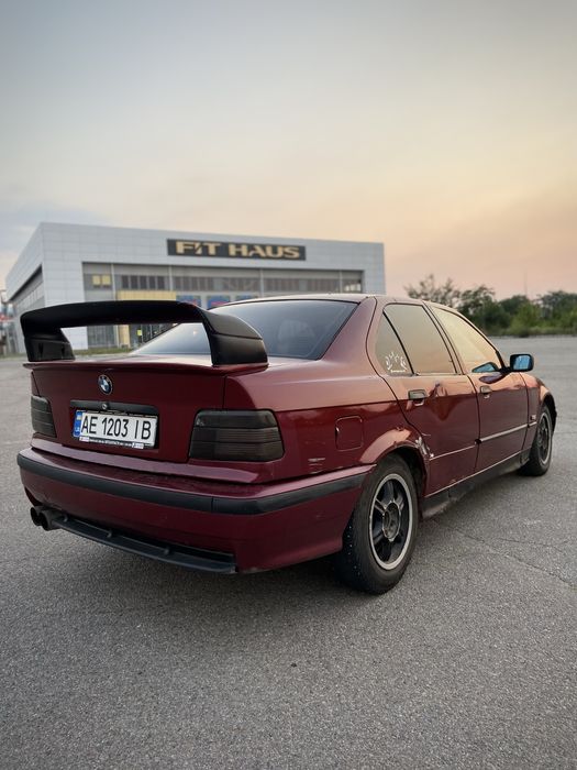 Bmw e36 1.8 бензин
