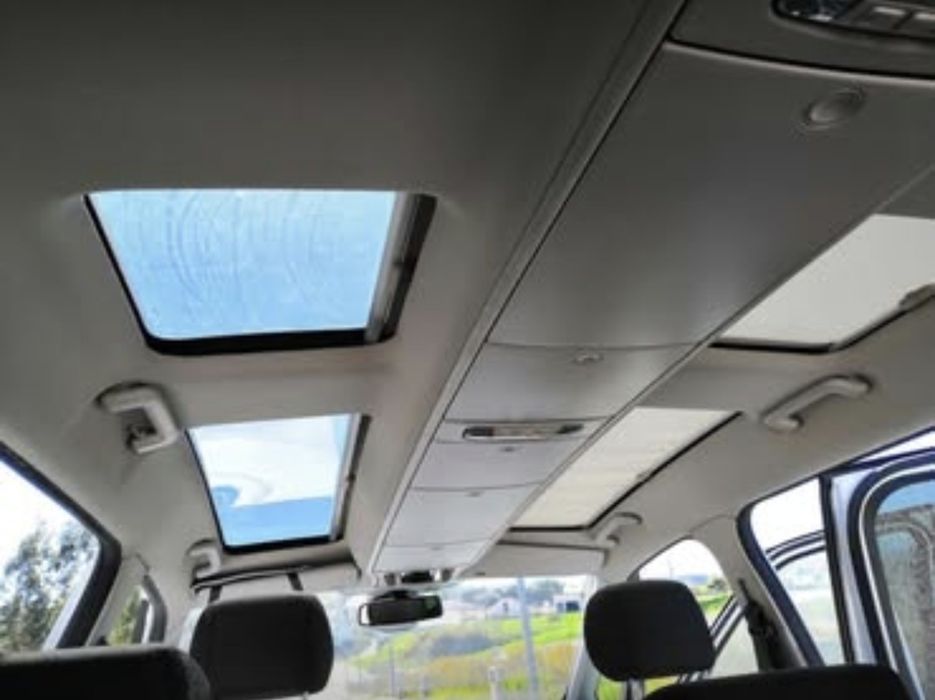 Ford Galaxy Titanium