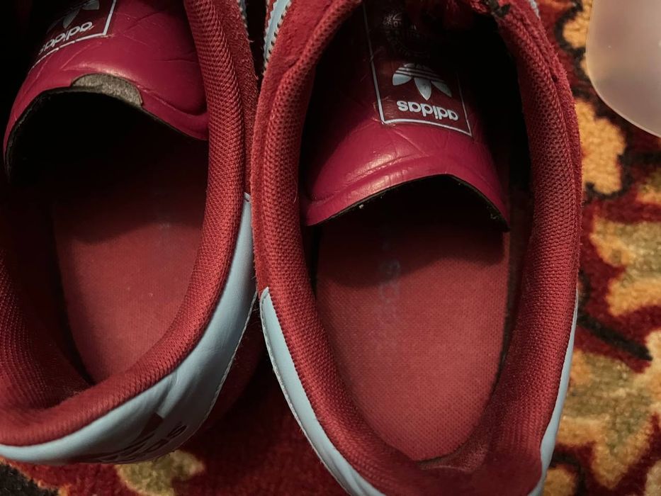 Замшевые кеды Adidas gazelle 2010 года и Adidas Jeans 2019 года