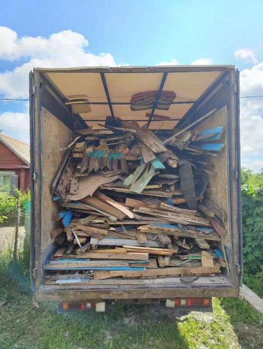 Вывоз мусора газель , вывоз мусора по Харькову , мусорный контейнер