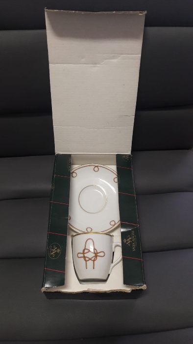 Chávena Vista alegre "nova na caixa"