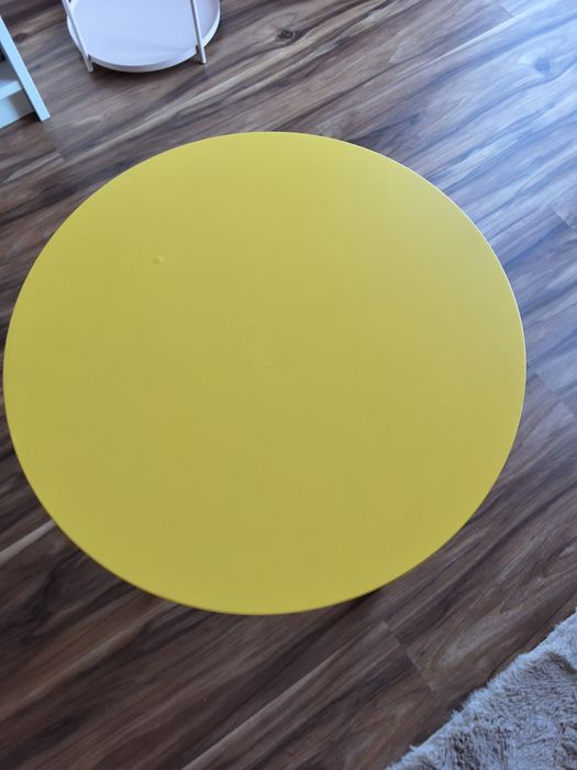 Ikea Stockholm żółty stolik nocny