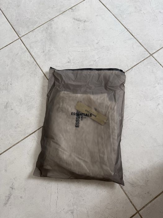Шорти Essentials
