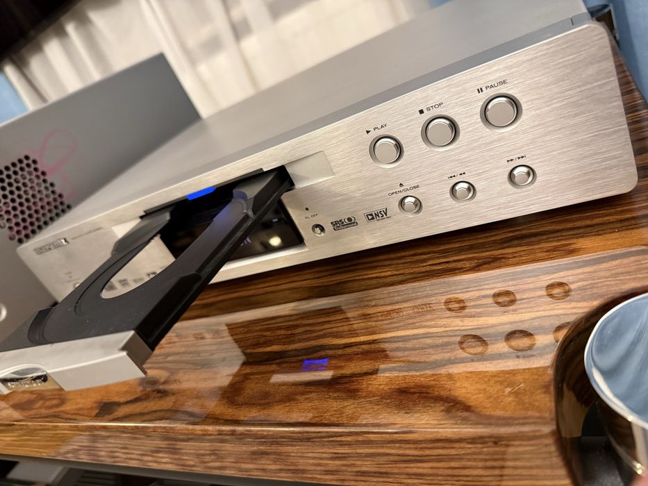 Marantz DV8400 odtwarzacz CD / SACD / DVD