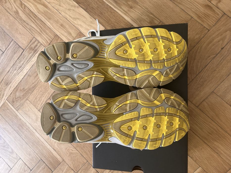 Saucony ProGrid Omni 9
