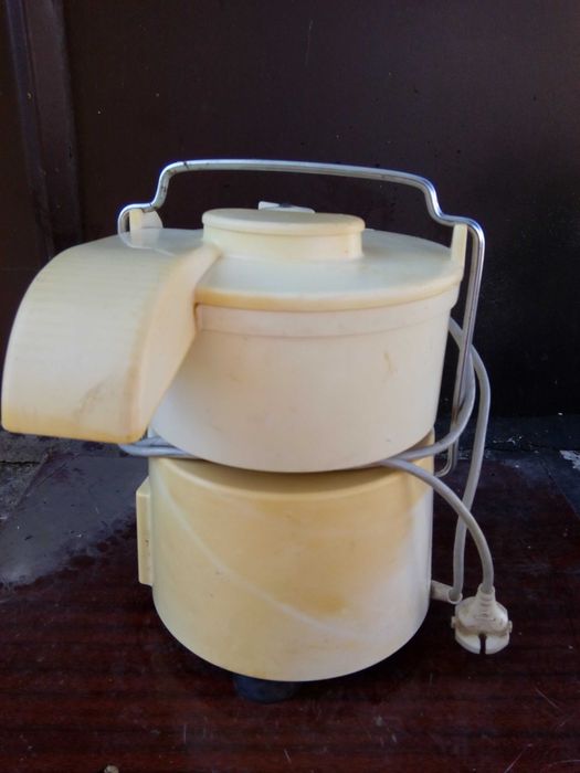 Соковыжималка Росинка