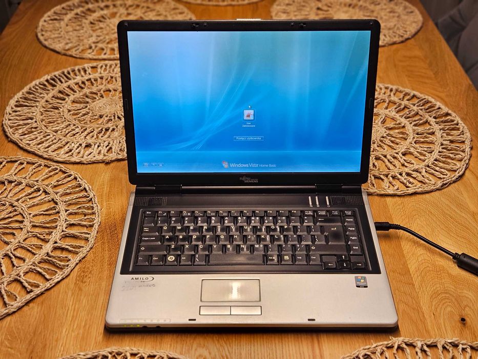 Laptop Fujitsu-Siemens Amilo Pi2512 Intel Pentium z Windows