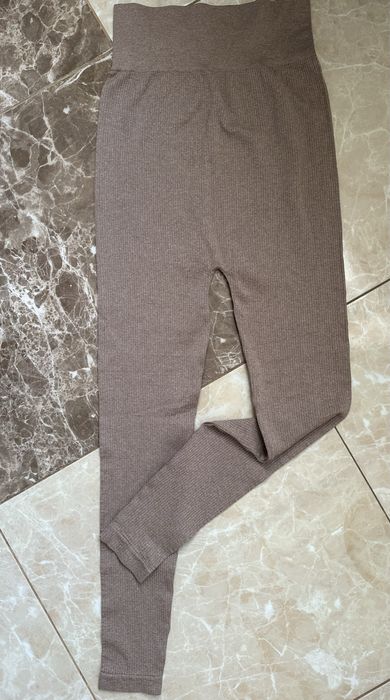 Бесшовные леггинсы в рубчик для беременных h&m mama р.s