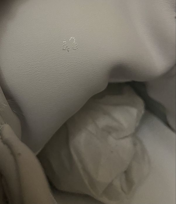 НА РУКАХ Raf simons antei раф симонс сімонс рафи антей антеи антеї