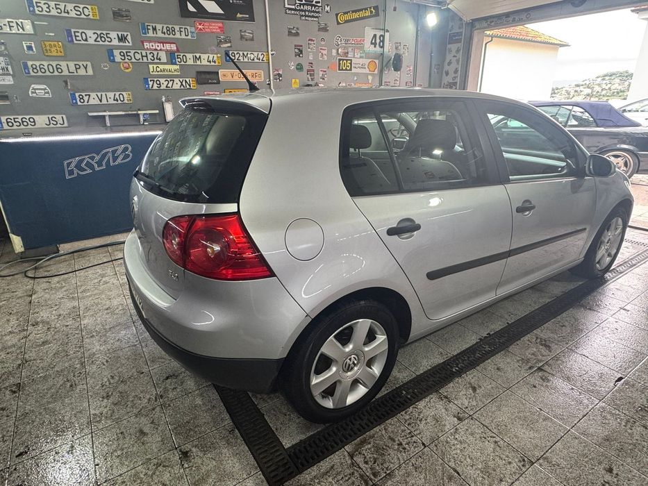 Vw golf V 1.4 FSI