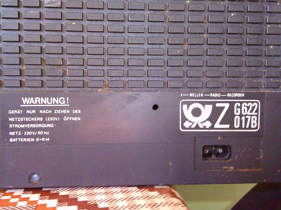 Radio Hania RMS4100, AM działa, UKF szumi, magnetofon kręci bez kasety