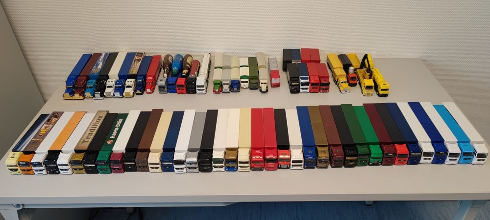 Колекція масштабних моделей авто вантажівок. Масштаб 1:87.