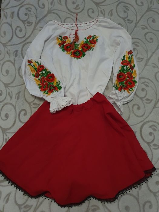 Вишиванка зі спідницею, костюм на дівчинку