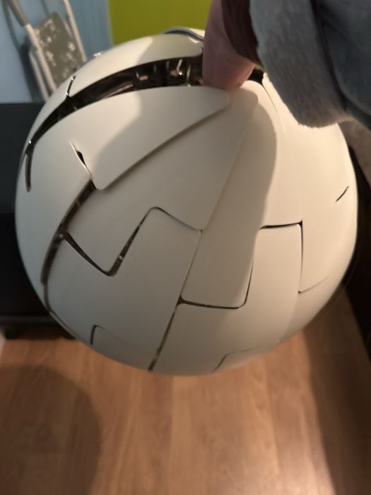 Candeeiro de teto moderno em ótimo estado (2 disponíveis)