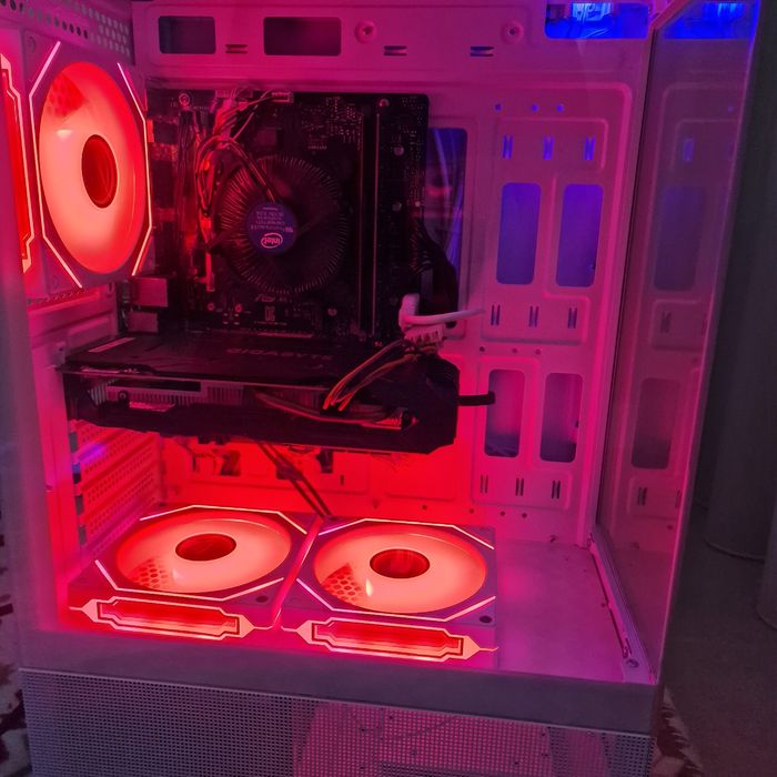 Torre Gaming RGB i3 8100, GTX 1060, 12Gb Ram Ddr4, SSD