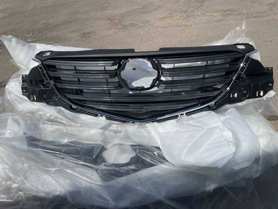 Решітка радіатора Mazda CX-5 2013-2017