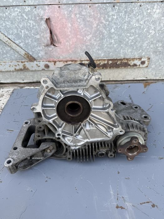 Роздатка atc 300 bmw e60 e61 e90 e91 e92 раздатка роздаточная коробка