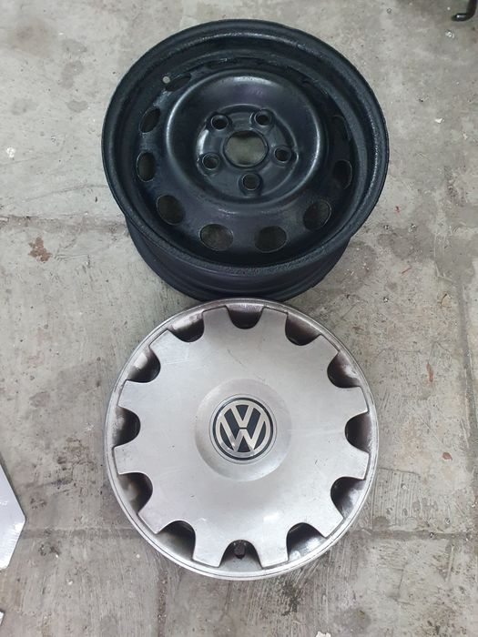 Sprzedam felgi stalowe 15 plus opony zimowe. cali do VW Sharan.