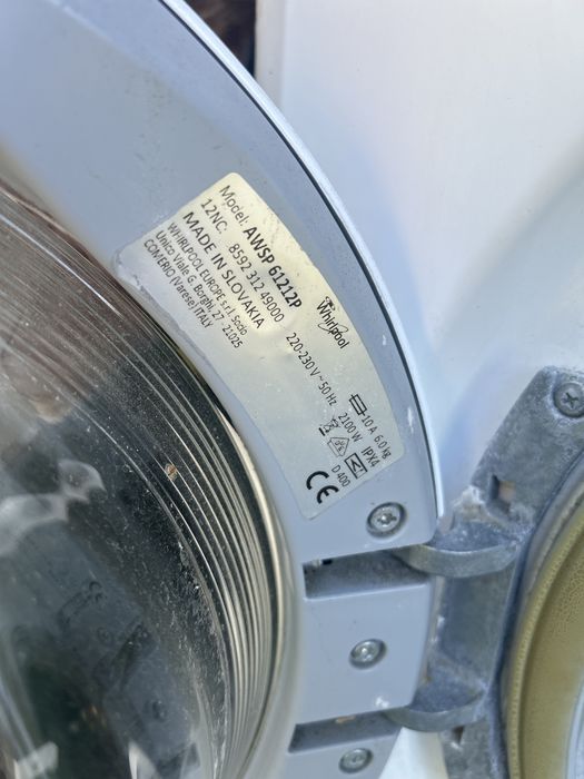 Pralka whirlpool