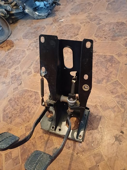 Блок педалей,педали ваз 2101-2107