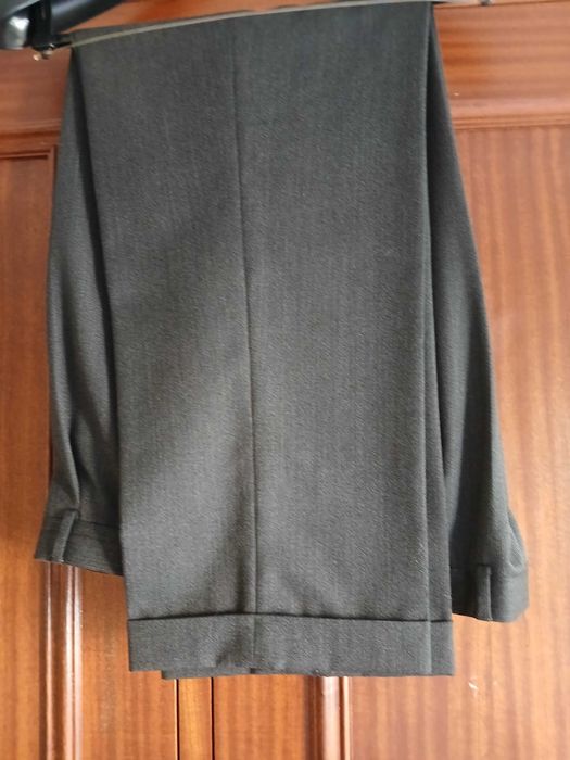 Fato completo de inverno,para homem. Marca: Carlo Viscontii