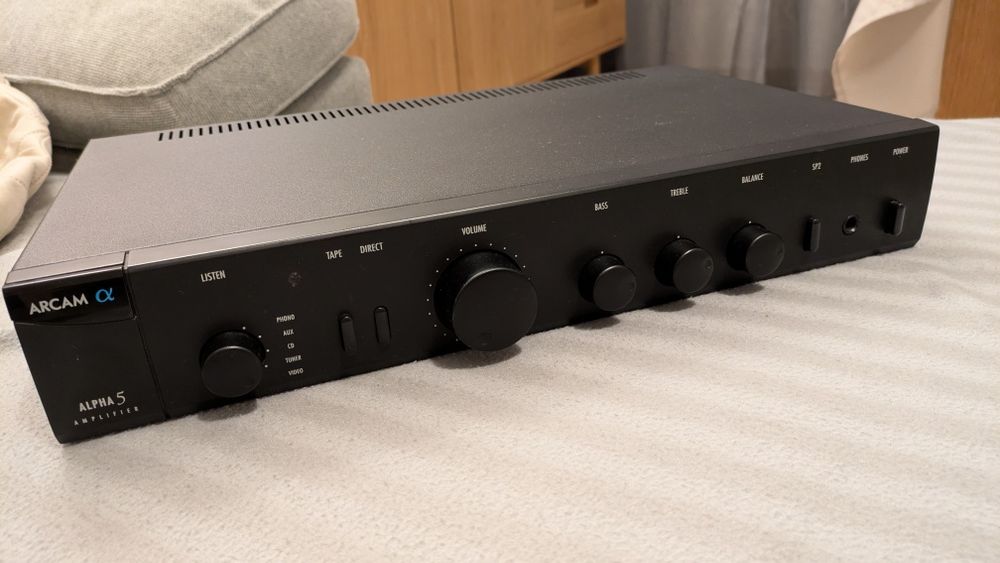 Amplificador Arcam Alpha 5