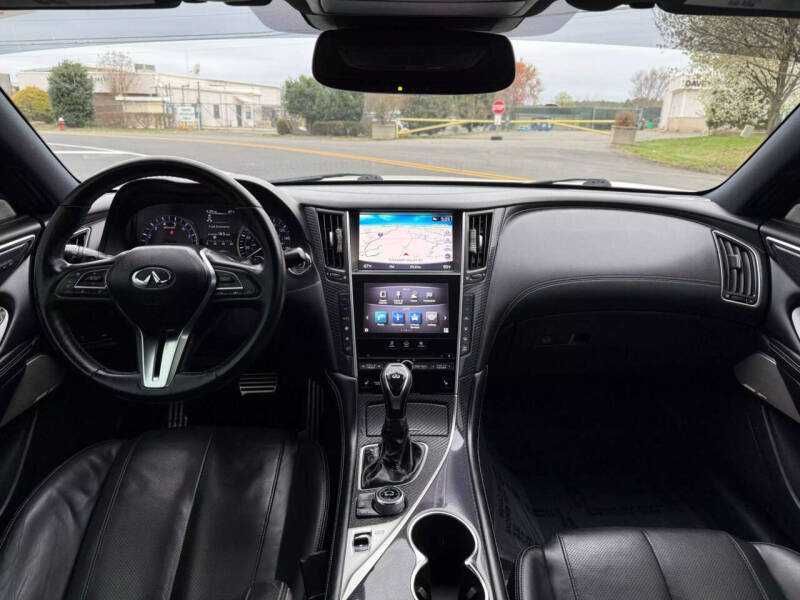 2017 Infiniti Q60 3.0T Sport