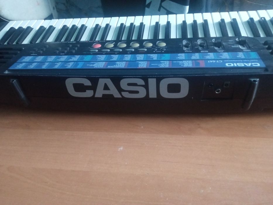 keyboard Casio CT-647