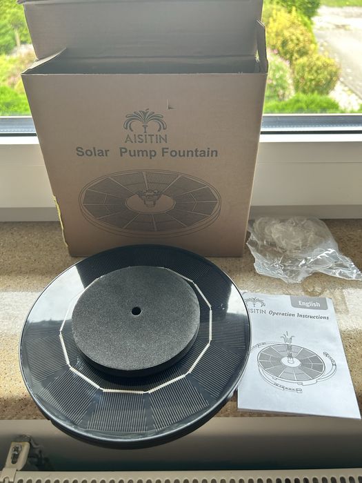 Fontanna solarna do oczka wodnego