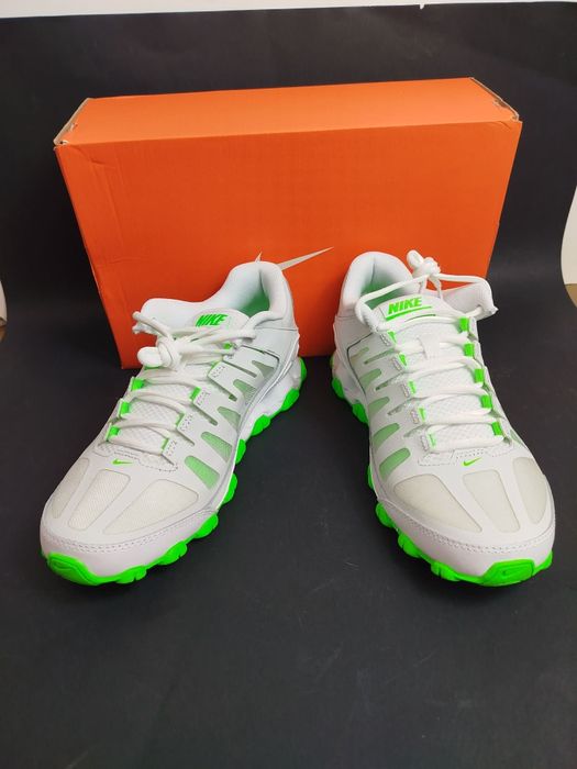 Buty firmy Nike Reax 8TR Mesh