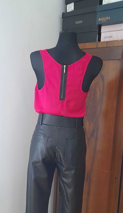 Top w odcieniu fuksjowym, różowym, Stradivarius.