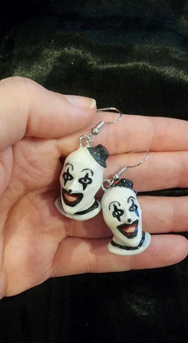Brincos Art (Terrifier)