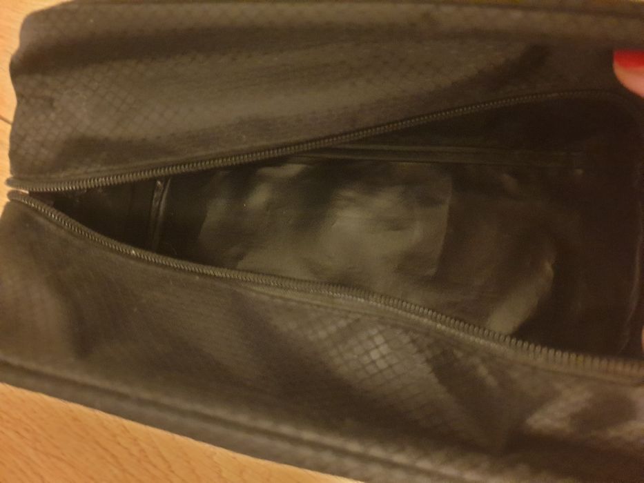 Kosmetyczka męska nowa