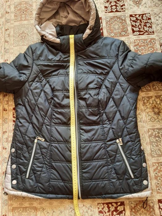 Куртка осінь- зима утеплена 52-54 р.