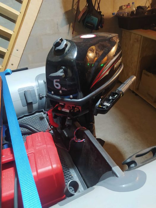 Двигун на човен Hidea