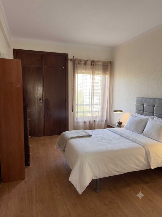 T2 Mobilado junto ao Polo III e Hospitais – Conforto e Centralidade! (Coimbra)