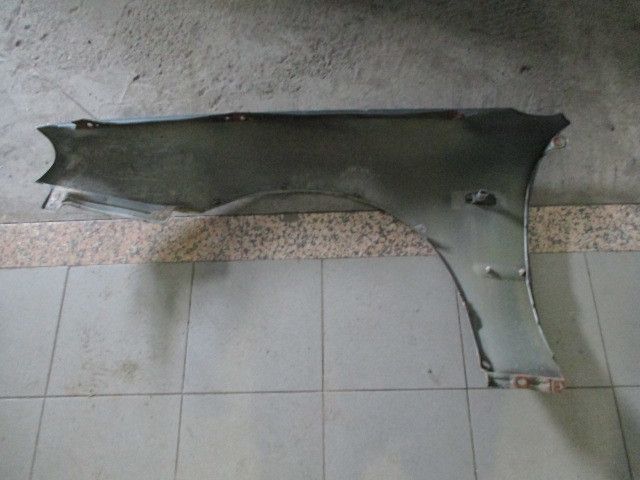 Guarda-lamas direito ROVER 600 (RH)