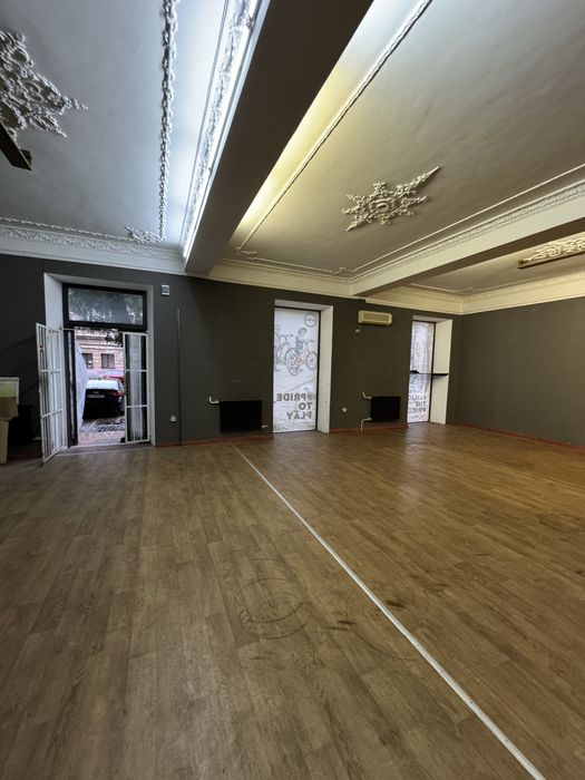 Терміново!!! Здам в оренду ФАСАДНИЙ МАГАЗИН в  центрі Одеси