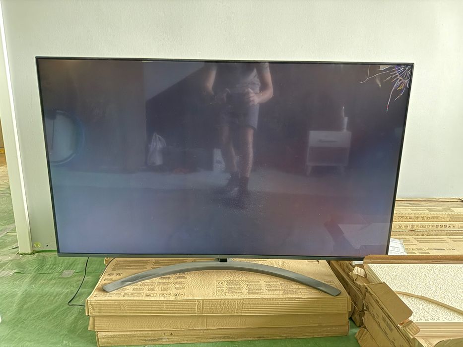 LG 55" NanoCell 55NANO816NA uszkodzona matryca, uchwyt ścienny