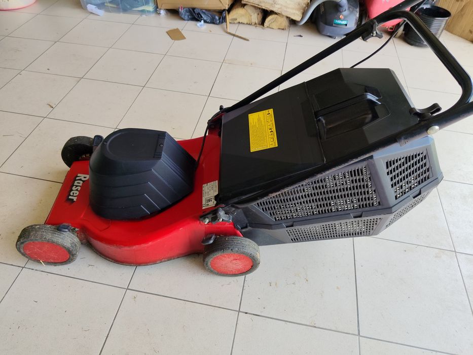 Máquina cortar relva elétrica