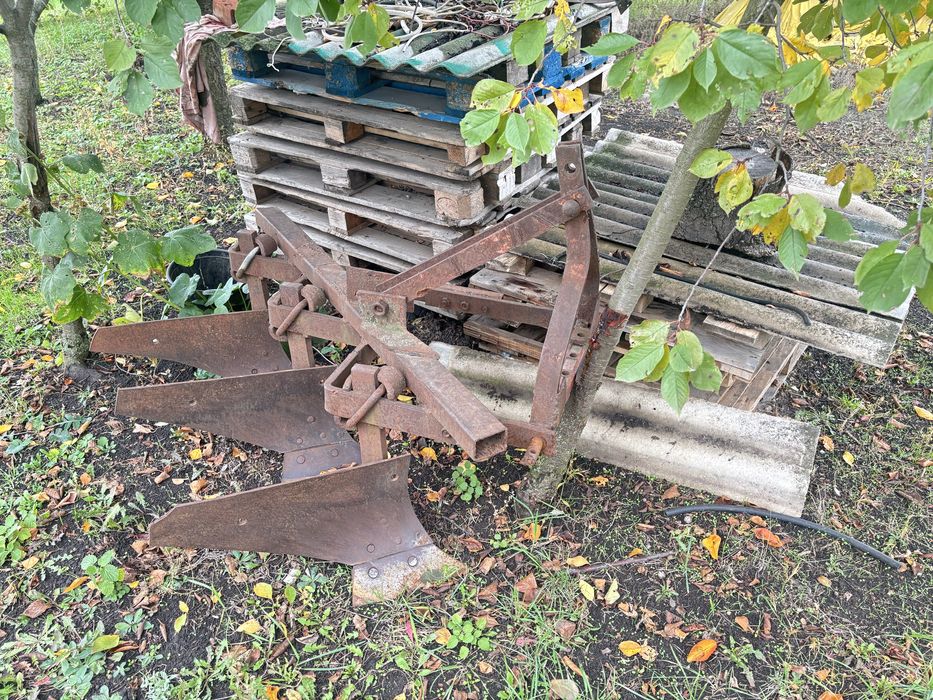 Продам плужок 3 х корпусный