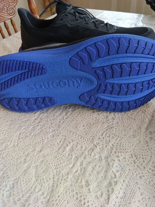 Кросівки Сауконі гортекс 49р.