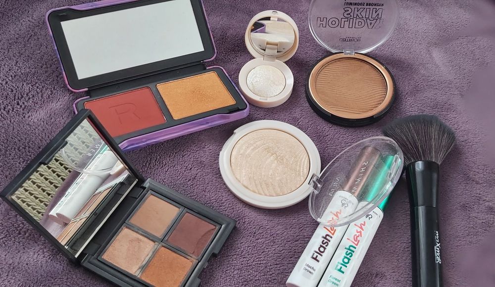 Косметика Catrice, Bourjois