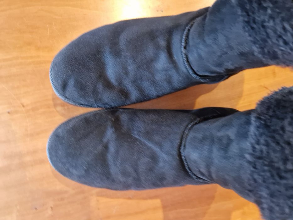 Botas de pelo pretas "NewYorker", 40
