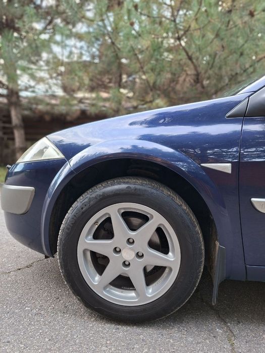 Гарне Авто Renault MEGANE