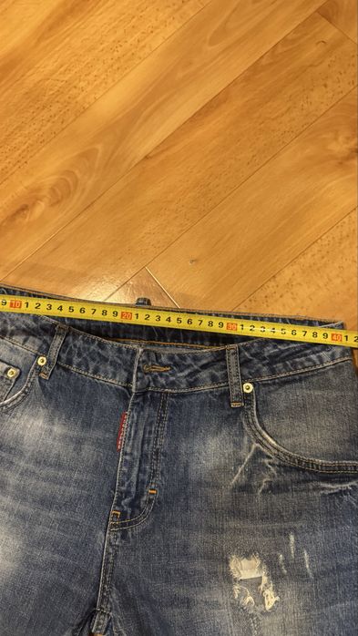 Dsquared бойфренди